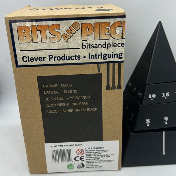 Time Pyramid Clock NIB - Picture 3 of 7